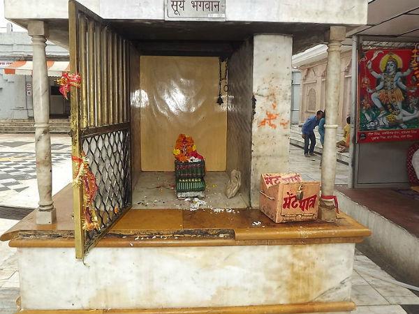 వజ్రేశ్వరీ దేవి దేవాలయం
