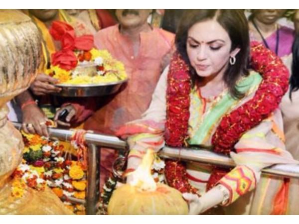 బల్కంపేట ఎల్లమ్మ దేవాలయం