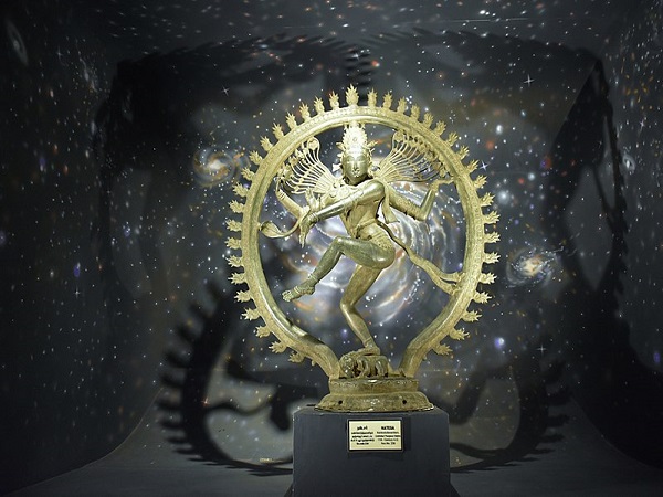 ఉత్సవ మూర్తిగా ఆయనే