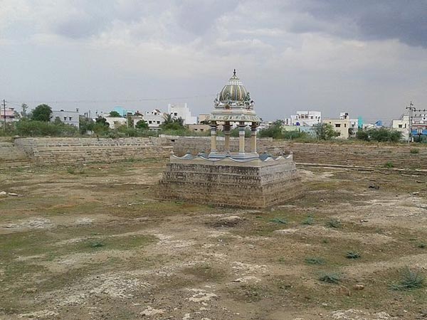 మాదవార్ విలగమ్ వైద్యనాథార్
