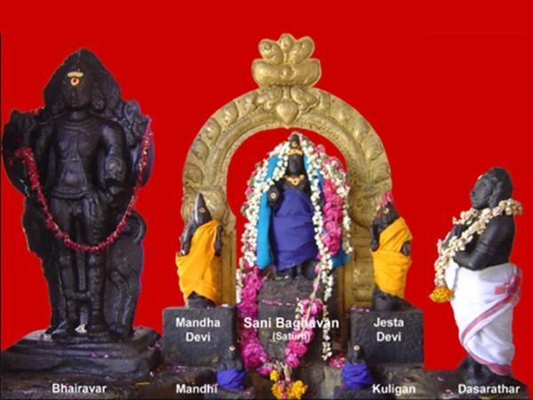 ఇంకా ఎవరెవరు ఉన్నారు