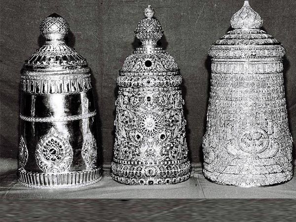 వేంకటేశ్వరుడి బంగారు ఆభరణాలు