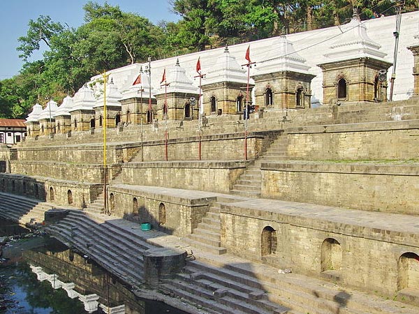 ప్రధాన దైవాలయం