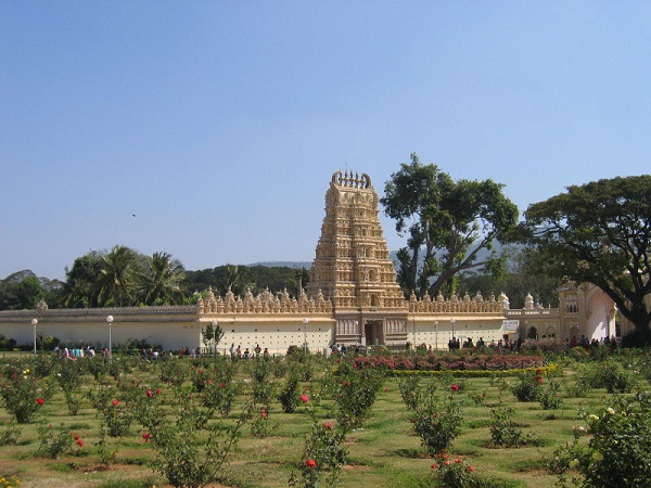 చాముండేశ్వరి దేవాలయం, కర్నాటక