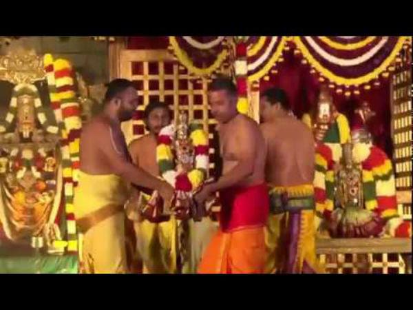గాయిత్రీ దేవాలయం, తడాస్
