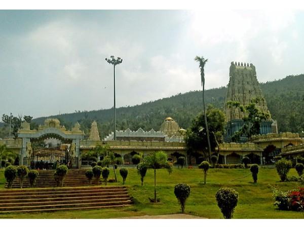 సింహా చలం: