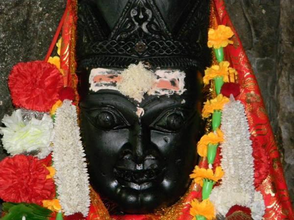 18. సరస్వతీదేవి :