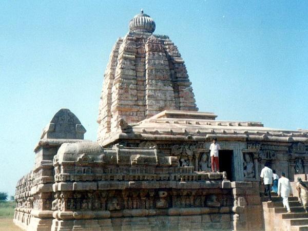 మీనాక్షీ అగస్తీశ్వర స్వామి ఆలయం: