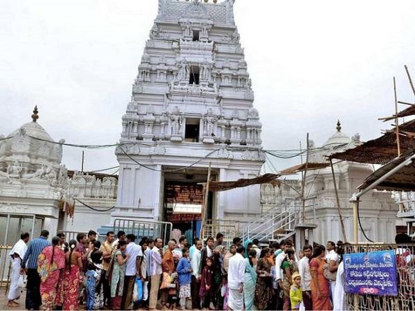 రాజ రాజేశ్వర దేవాలయం