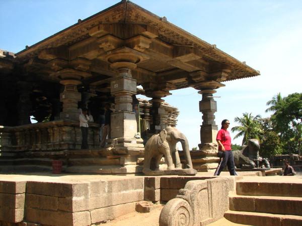 వేయి స్తంభాల గుడి: