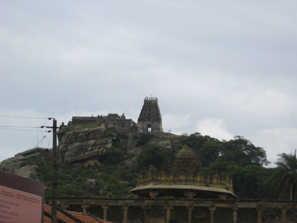 8. మేల్కోటే: