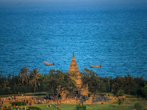 సమీపంలో చూడదగ్గ ప్రదేశాలు :