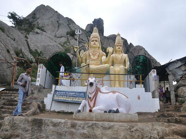 ఈ గవి గంగాధరుడిని దర్శించడం వల్ల