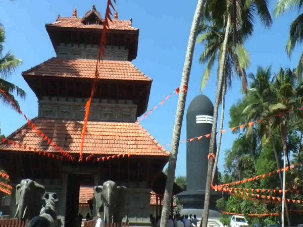 ప్రతి అంతస్తులోనూ ధ్యానమండపాలు