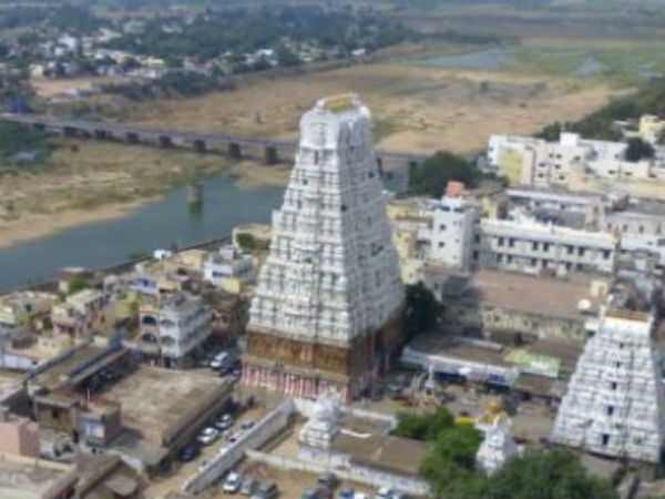 అగ్ని లింగం అరుణాచలేశ్వరాలయం :