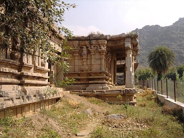 ఉండవల్లి: