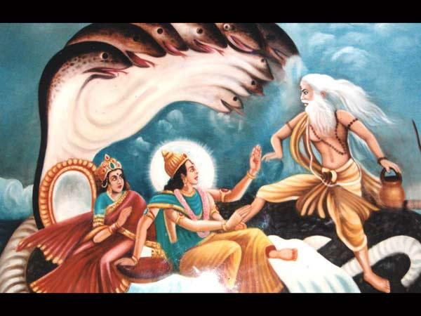 విష్ణువు వక్షస్థలాన్ని తంతాడు