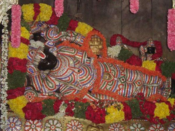శయనస్థితిలో గోవిందుడు