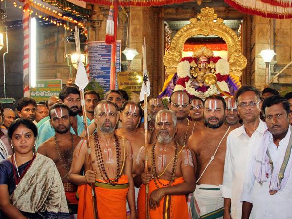 నిత్యం సుప్రభాతం, తోమాలసేవ, సహస్రనామార్చన,