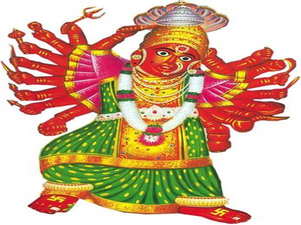 శక్తి మాత ఏడు రూపాల కలయికైన సప్తశృంగి మాత