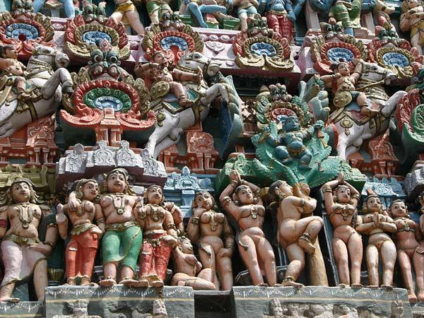 భూ పొరల్లో కొద్దిసేపు దాక్కొంటాడు