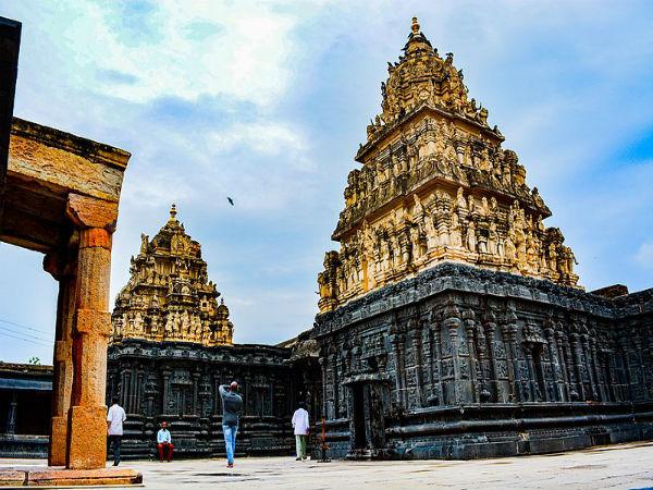 ఈ ఆలయంలో శిల్ప సౌందర్యంతో