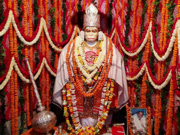 ఈ పరిటాల గ్రామానికి మరో చరిత్ర కూడా ఉంది,