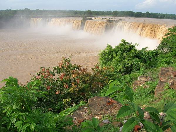 వర్షాకాలంలో ఈ చిత్రకూట్ జలపాతం