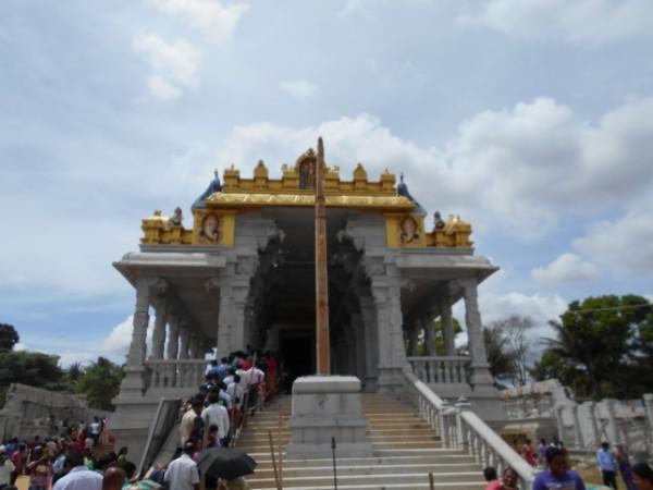 దేవాలయం ఎక్కడ ఉంది?