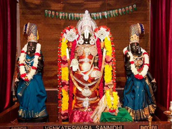 అమ్మ ఎప్పుడూ అయనను విడిచి పెట్టి ఉండదు