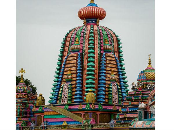 నవగ్రహాలకు సతీ సమేతంగా