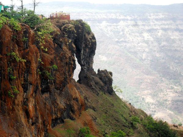 7. సిద్ధపురుషుడూ అయిన బసవేశ్వరుడు