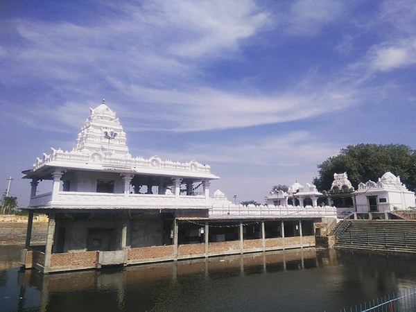 మహేశ్వరం ఆలయంతో పాటు
