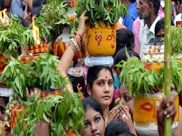 ఉత్సవాలు: