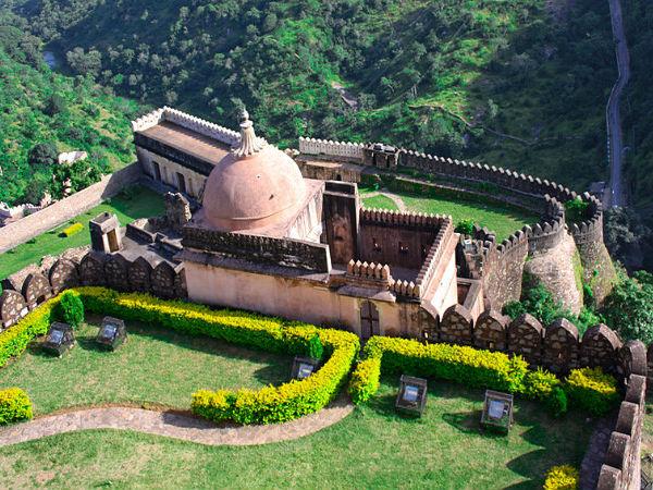 మహరాణా కుంభ సామ్రాజ్యం రత్తంబోరు నుండి గ్వాలియర్ వరకు