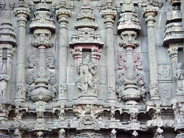 ఆలయ ప్రత్యేకతలు: