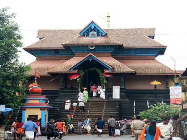 గురువాయురప్పన్ ఆలయం చాలా పురాతనమైనది