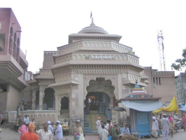 పండరీపురం (లార్డ్ విఠోబా ఆలయం)