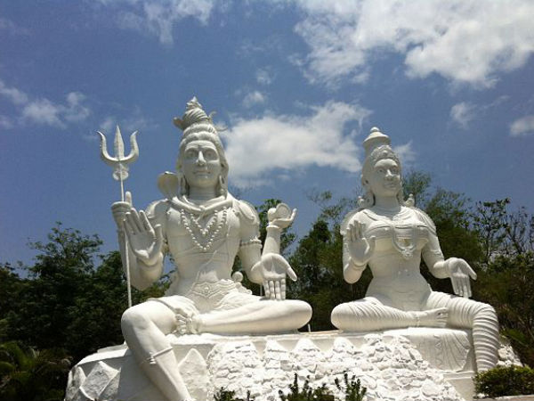 కొండపై విశాఖ కైలాసగిరి మాదిరిగా