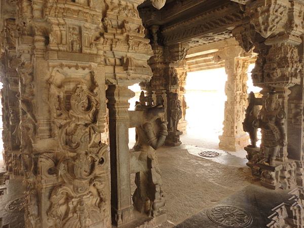 విజయనగర నిర్మాణ శైలిలో కోలార్ పట్టణానికి