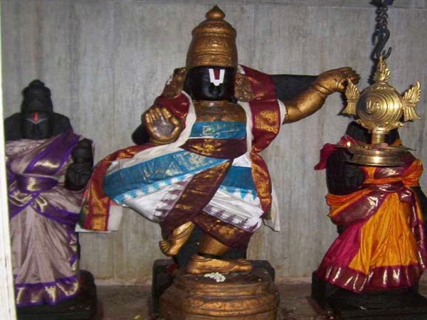 ఆలయ విశేషాలు: