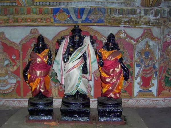 ఆలయ విశేషాలు:
