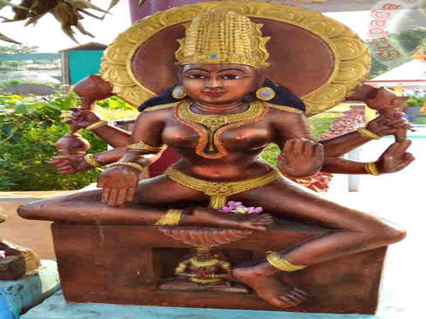 కామాఖ్యా పీఠాన్ని