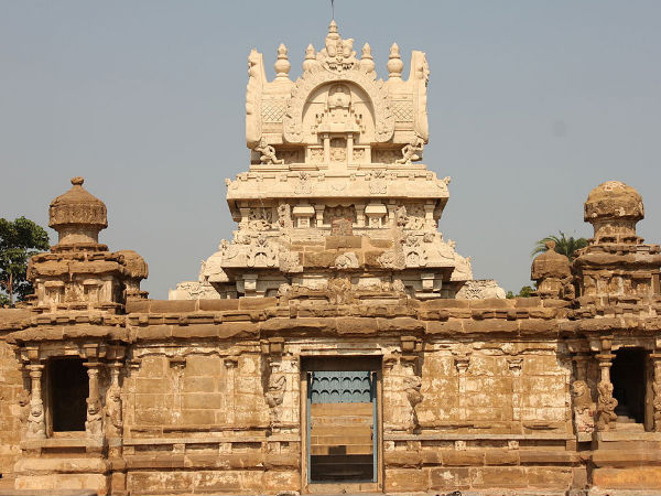 కైలసనతార్ ఆలయం లేదా కైలసనాథ్ ఆలయం
