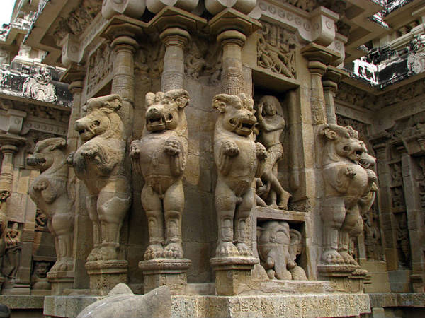 ఈ ఆలయం పల్లవ రాజు నరసింహవర్మన్ నిర్మించారు