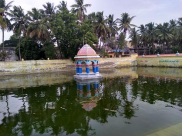 ఊరు చుట్టూ అయిదు నదులున్నట్లే ఆలయంలో