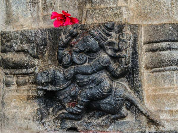 అలమేలు అమ్మవారి నగలపై కన్ను వేసిన మైసూరు రాజు