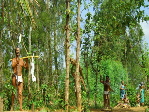 గ్రామీణ ప్రజలు వివిధ వృత్తులలో...