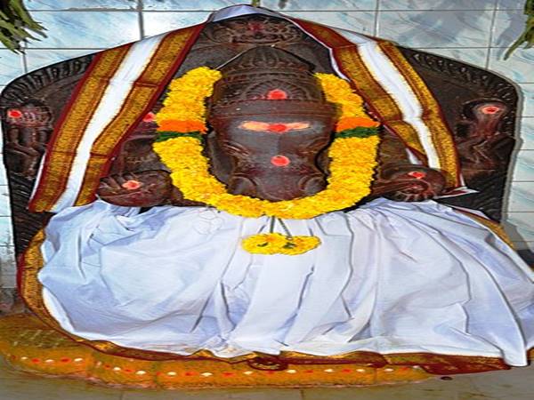 పూజలు కార్యక్రమం