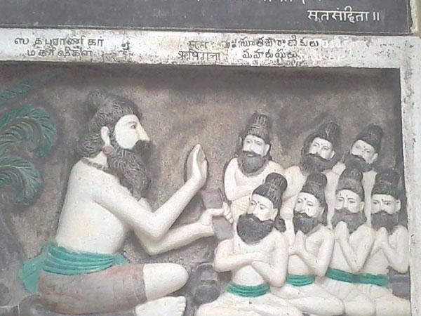 ఇక్కడ వ్యాసమహర్షి ఆశ్రమం, దధీచి ఆశ్రమంతో పాటు